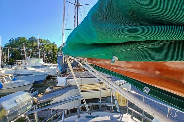 Lady Bella 45ft Hardin Yacht For Sale