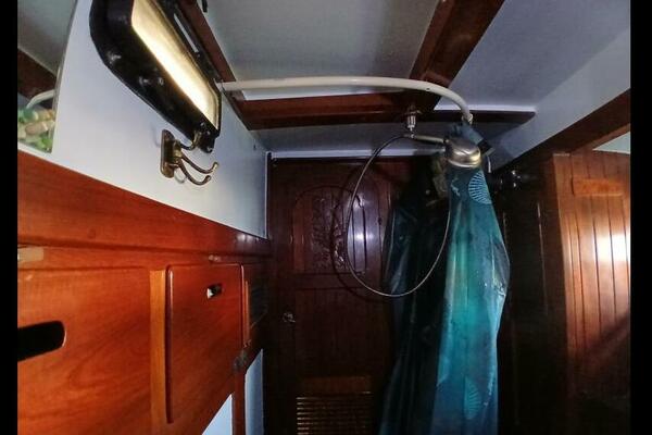 Lady Bella 45ft Hardin Yacht For Sale