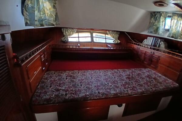 Lady Bella 45ft Hardin Yacht For Sale