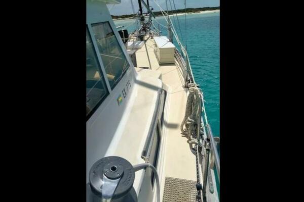 Lady Bella 45ft Hardin Yacht For Sale
