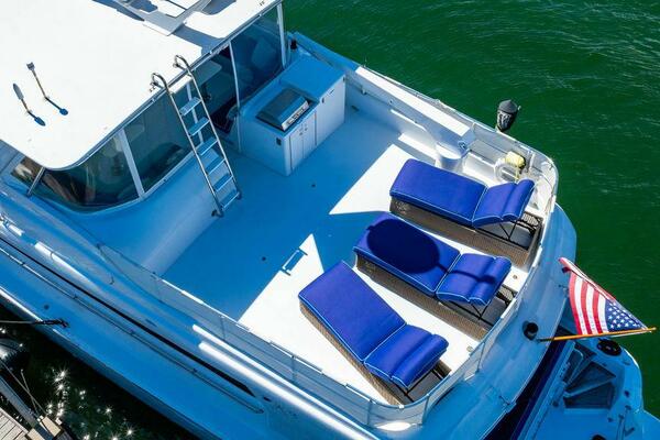 WATER BORN 75ft Hatteras Yacht For Sale