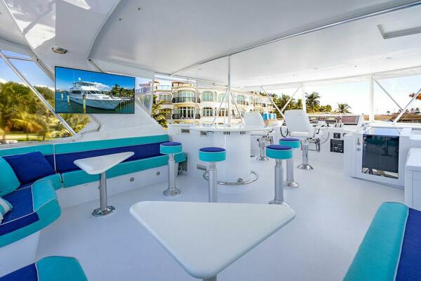 WATER BORN 75ft Hatteras Yacht For Sale