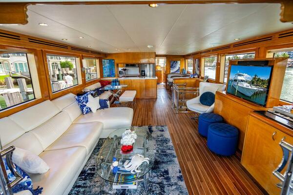 WATER BORN 75ft Hatteras Yacht For Sale