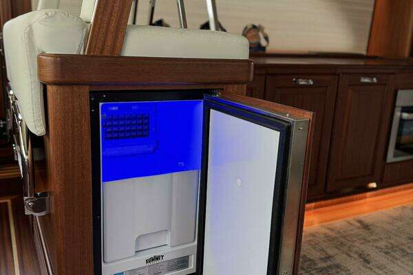 Vicem 58 Classic Yacht For Sale