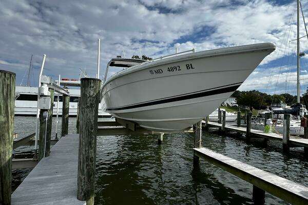 33-ft-Avanti-2000-33- Annapolis Maryland United States  yacht for sale