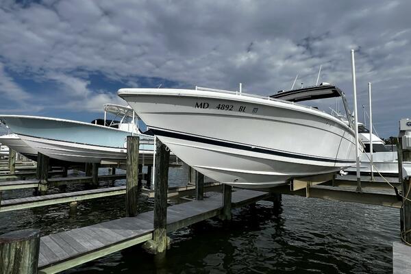33ft Avanti Yacht For Sale