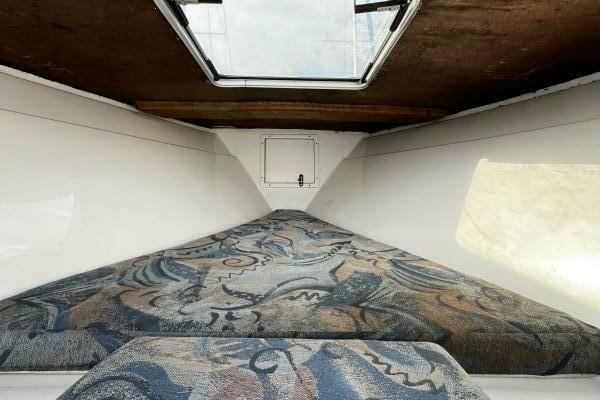 33ft Avanti Yacht For Sale