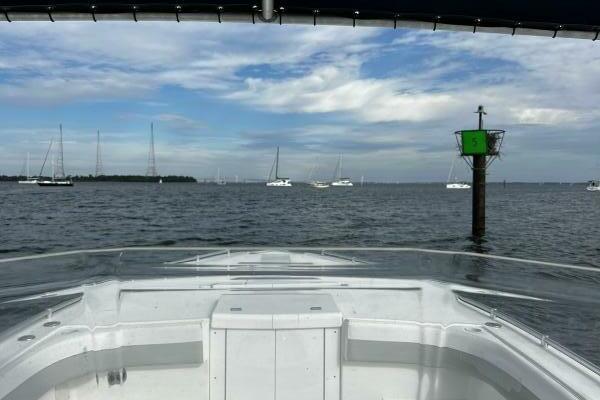 33ft Avanti Yacht For Sale