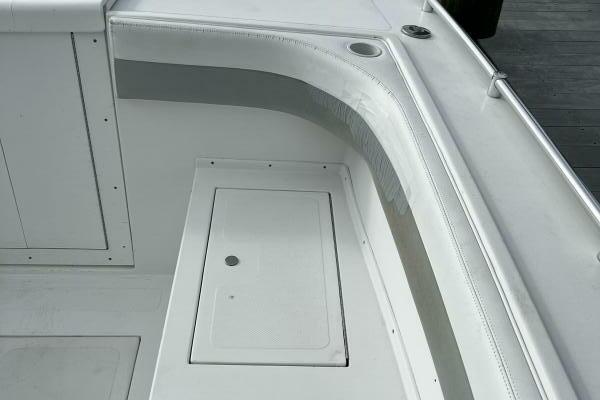 33ft Avanti Yacht For Sale