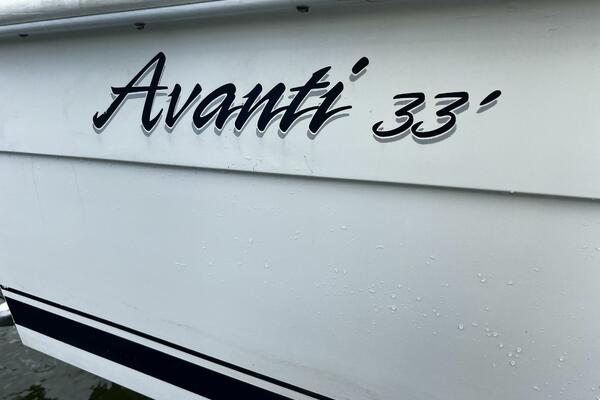 33ft Avanti Yacht For Sale