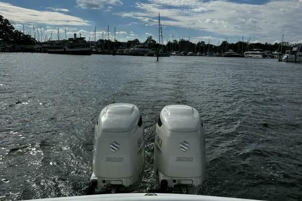 33ft Avanti Yacht For Sale