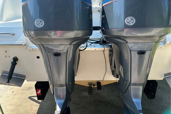 29ft Wellcraft Yacht For Sale