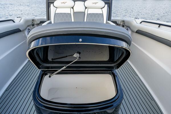 Going Propless 32ft Tidewater Yacht For Sale