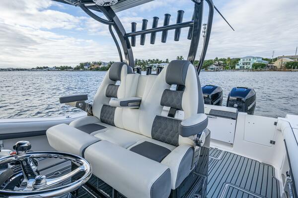 Going Propless 32ft Tidewater Yacht For Sale