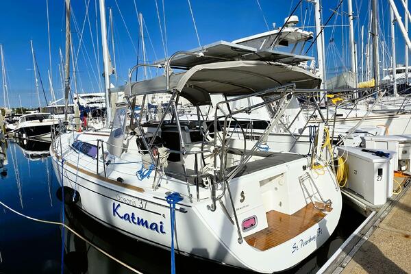 37ft Beneteau Yacht For Sale