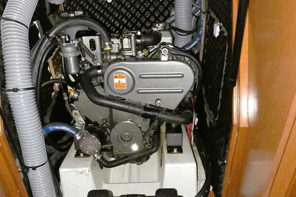 37ft Beneteau Yacht For Sale