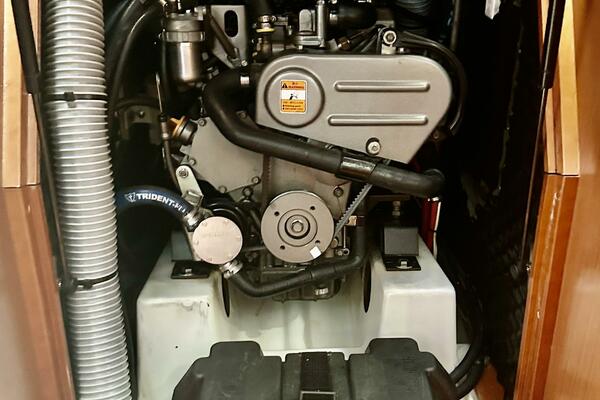 37ft Beneteau Yacht For Sale