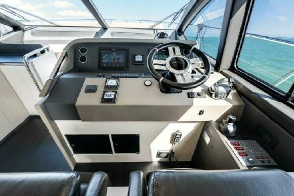 RELENTLESS 50ft Azimut Yacht For Sale