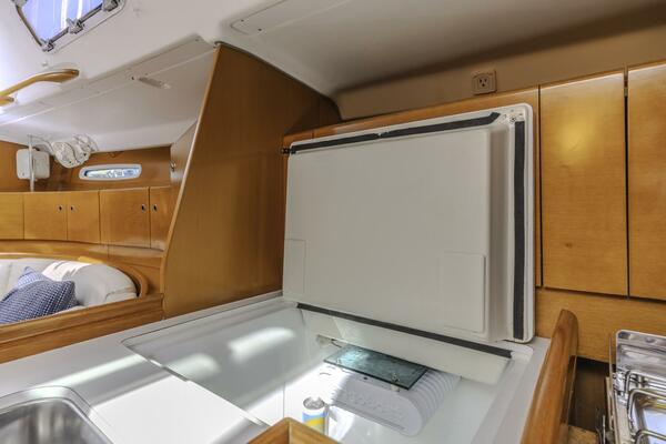 Sabbatical 44ft Beneteau Yacht For Sale
