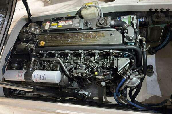 Hinckley 36 Picnic Boat EP Yacht For Sale