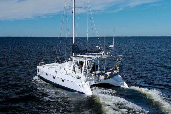 Manta 40 Yacht For Sale