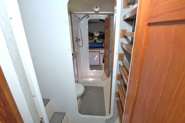 Scout 40ft Manta Yacht For Sale