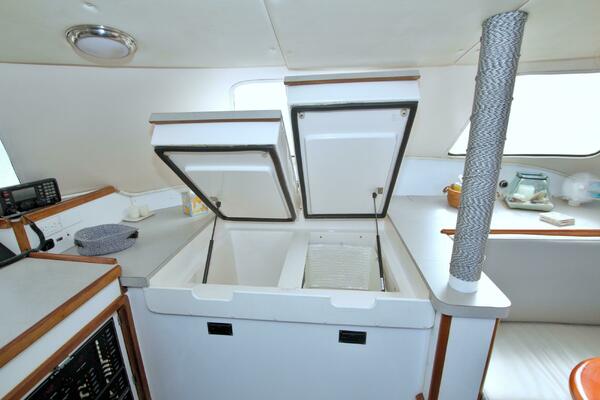 Scout 40ft Manta Yacht For Sale