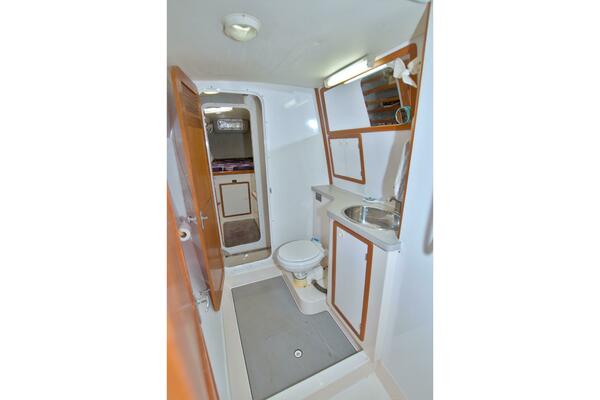 Scout 40ft Manta Yacht For Sale