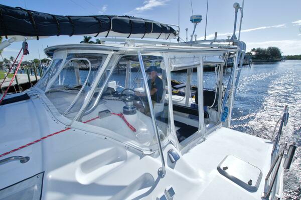 Scout 40ft Manta Yacht For Sale