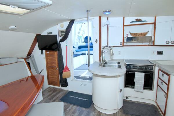 Scout 40ft Manta Yacht For Sale