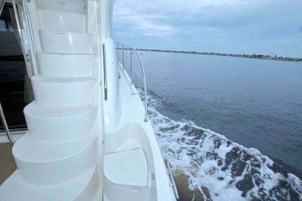 Meridian 441 Sedan Yacht For Sale