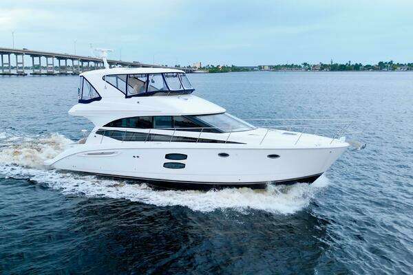 Meridian 441 Sedan Yacht For Sale