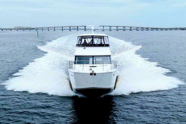 Meridian 441 Sedan Yacht For Sale