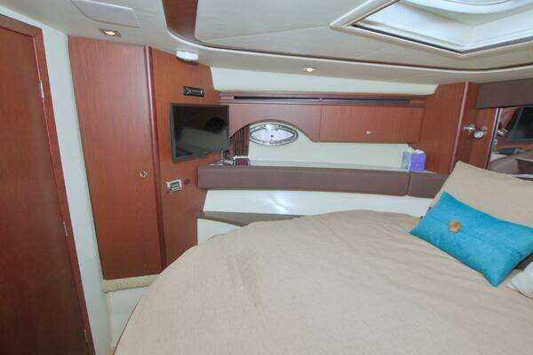 Meridian 441 Sedan Yacht For Sale