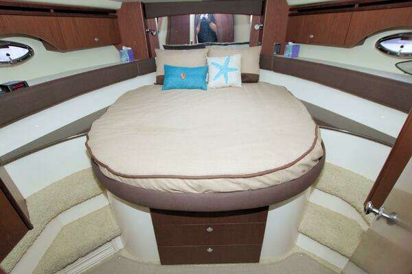 Meridian 441 Sedan Yacht For Sale