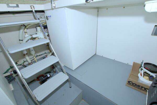 Meridian 441 Sedan Yacht For Sale