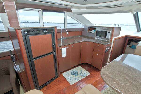 Meridian 441 Sedan Yacht For Sale