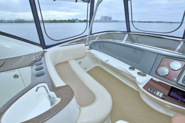 Meridian 441 Sedan Yacht For Sale