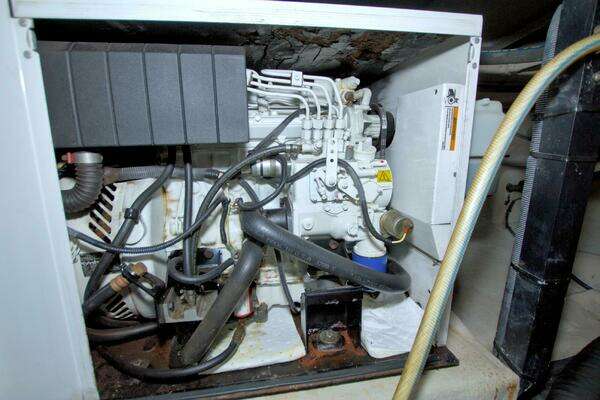 Meridian 441 Sedan Yacht For Sale