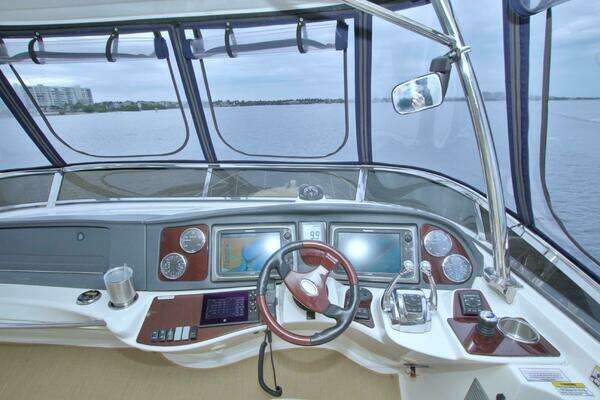 Meridian 441 Sedan Yacht For Sale