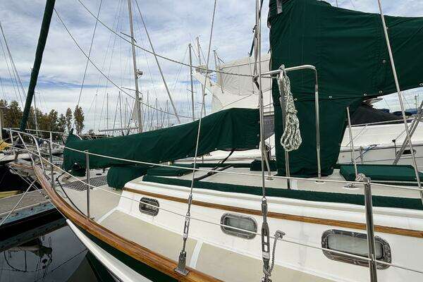 Photo of the 1991 Cabo Rico  "EMERALD STAR"