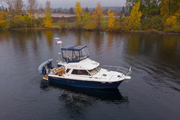 HALCYON 30ft Cutwater Yacht For Sale