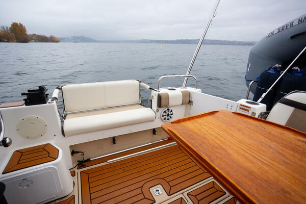 HALCYON 30ft Cutwater Yacht For Sale