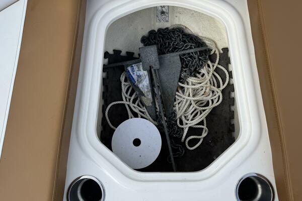 23ft Bayliner Yacht For Sale