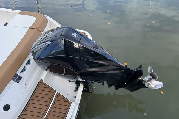 23ft Bayliner Yacht For Sale