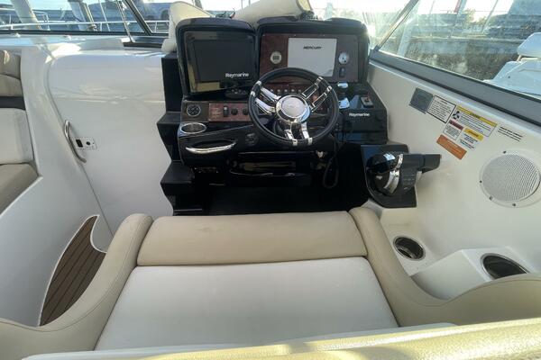 31ft Rinker Yacht For Sale