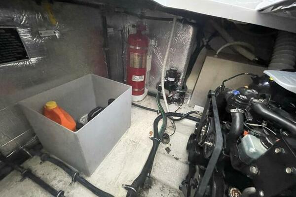 31ft Rinker Yacht For Sale