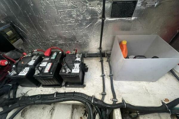 31ft Rinker Yacht For Sale