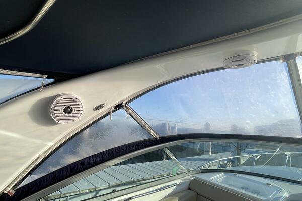 31ft Rinker Yacht For Sale