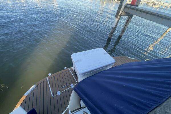 Photo of the 2016 Rinker 310 Express